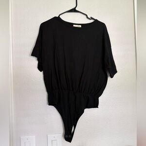 Universal Thread black bodysuit t-shirt size large